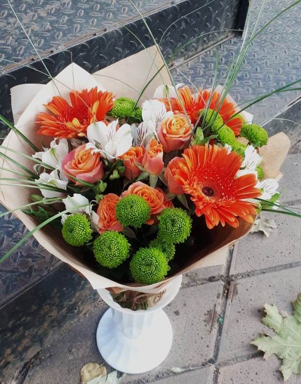 Букет цветов из: Герберы, Хризантемы, Альстромерии и Розы в Золотарёвке