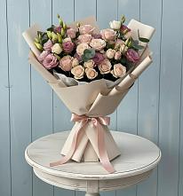 Букет цветов из:  Розы и Лизиантусы в Золотарёвке