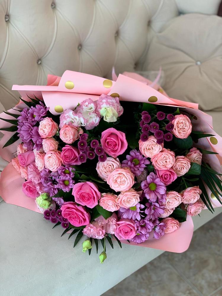 Букет цветов из: Хризантемы, Розы и Лизиантусы в Золотарёвке