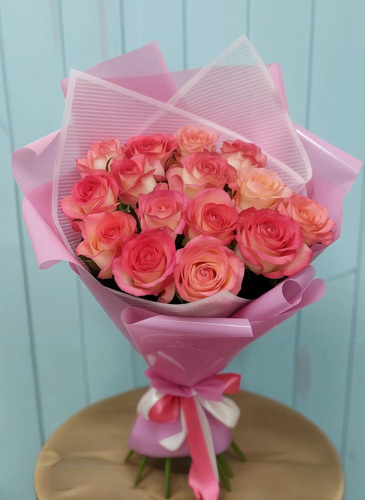 Букет 15 Розовых роз Равель в Золотарёвке
