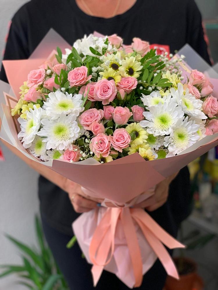 Букет цветов из: Розы и Хризантемы в Золотарёвке