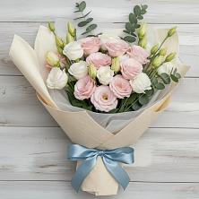 Букет цветов из:  Лизиантусы в Золотарёвке