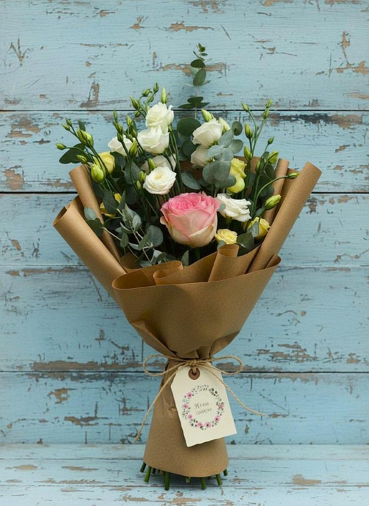 Букет цветов из: Розы и Лизиантусы в Золотарёвке