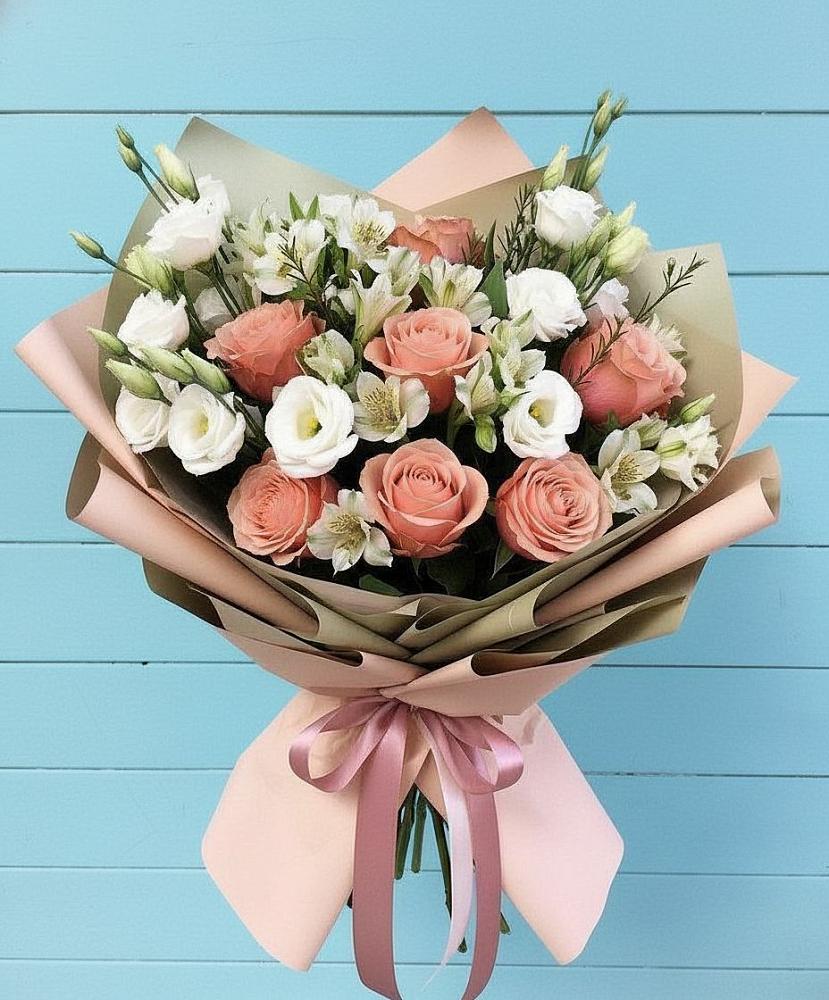 Букет цветов из: Розы, Альстромерии и Лизиантусы в Золотарёвке