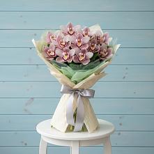 Букет цветов из:  Орхидеи и Розы в Золотарёвке
