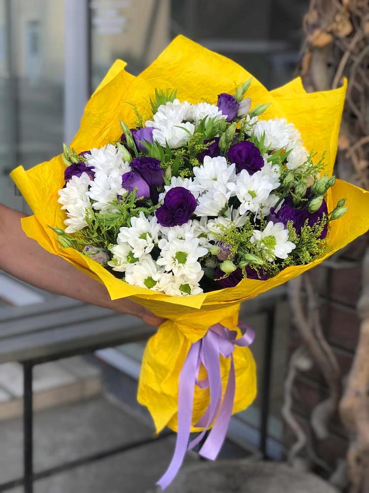 Букет цветов из: Ирисы, Хризантемы и Ромашки в Золотарёвке