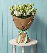 Букет цветов из:  Лизиантусы в Золотарёвке