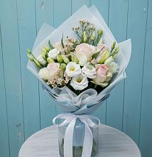 Букет цветов из:  Розы и Лизиантусы в Золотарёвке