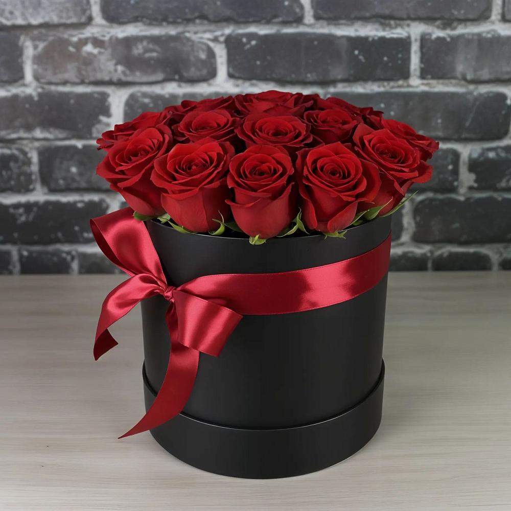 Цветочная композиция из Розы в шляпной коробке в Золотарёвке