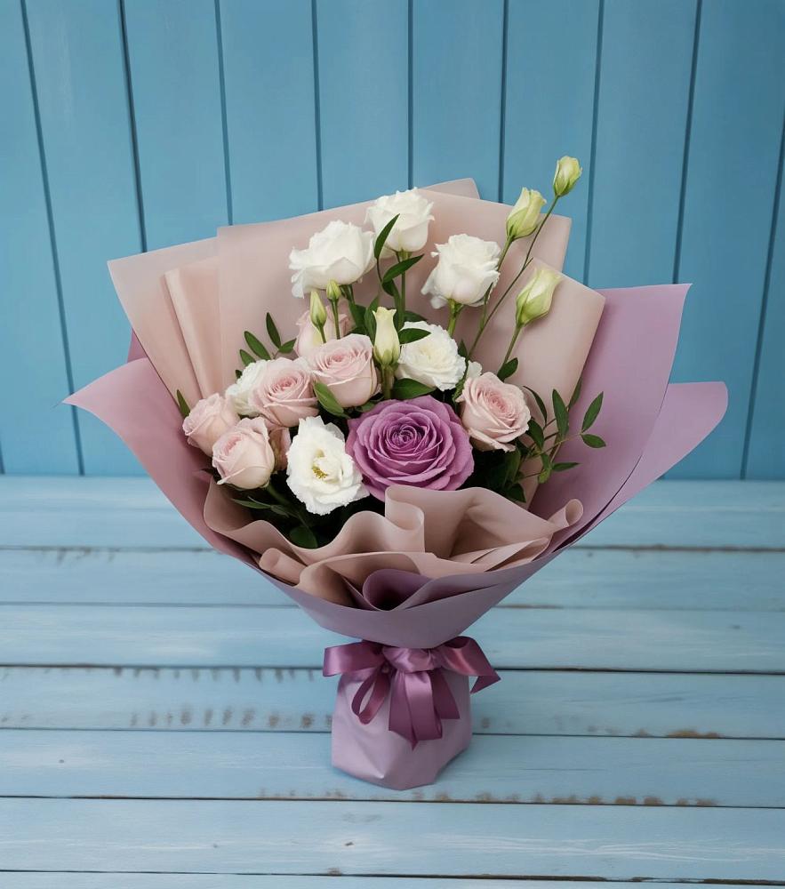 Букет цветов из: Розы и Лизиантусы в Золотарёвке